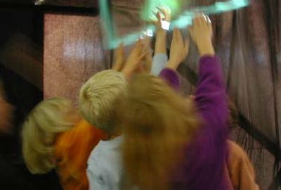 2003 Rakkolainen The Walk-thru Fog Screen Experience 03