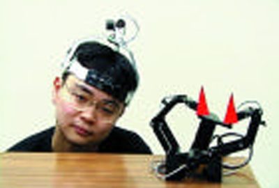 2000 Etech Inami: X’tal Head: Face-to-Face Communication by Robot