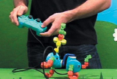 2006 Talks: Raffle_Robo Topobo: Improvisational Performance with Robotic Toys