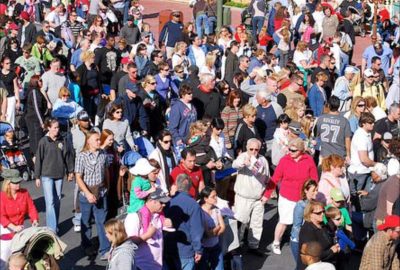 2010 SA Courses: Huerre_Simulating Believable Crowd and Group Behaviors