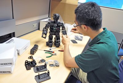 2016-SA-Course-Thalmann_Modeling Behaviour for Social Robots and Virtual Humans