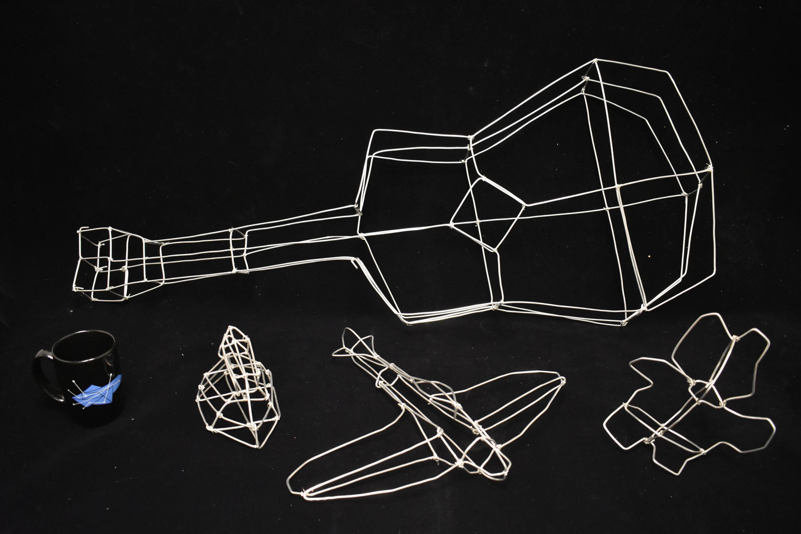 2018 SA Technical Papers_Lira_Fabricable eulerian wires for 3D shape abstraction