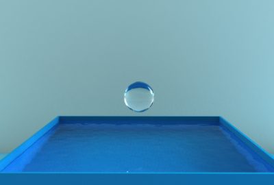 2013 SA Technical Papers_Akinci_Versatile Surface Tension and Adhesion for SPH Fluids