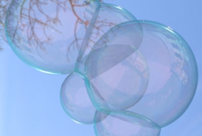 2017 SA Technical Papers_Ishida_A Hyperbolic Geometric Flow for Evolving Films and Foams