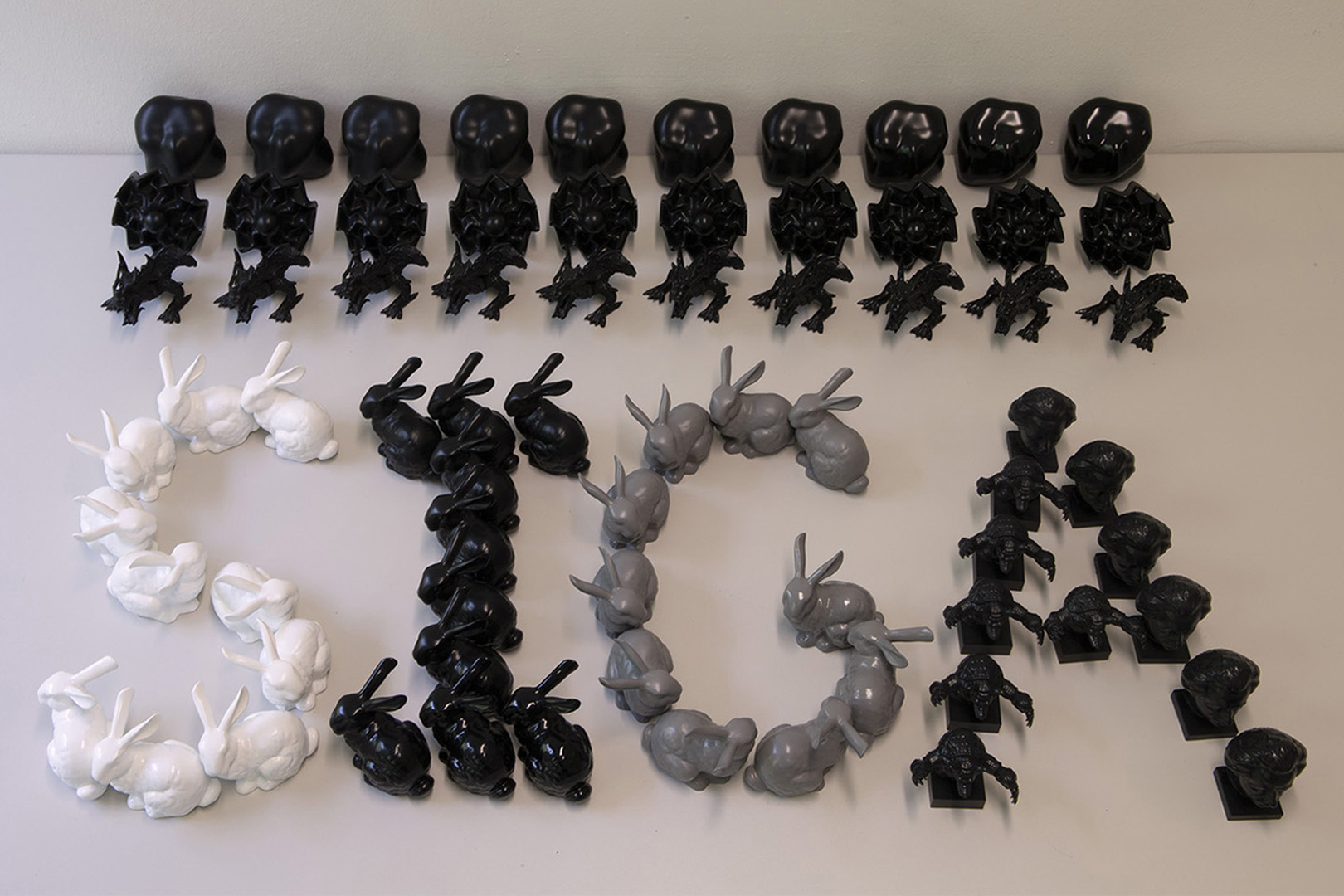 2022 SA Technical Papers_Chen_Gloss management for consistent reproduction of real and virtual objects