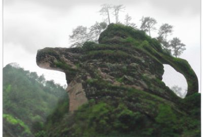 2006 Teapot Exhibit_Landa_Wuyi Mountains 03